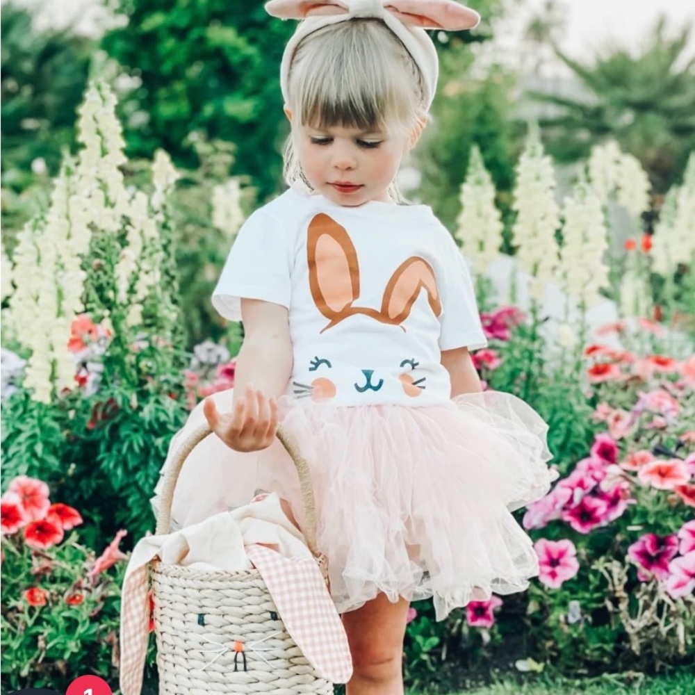 Brokedown Clothing Child’s Kids Bunny T Shirt Easter White Size 8 - Picture 2 of 6
